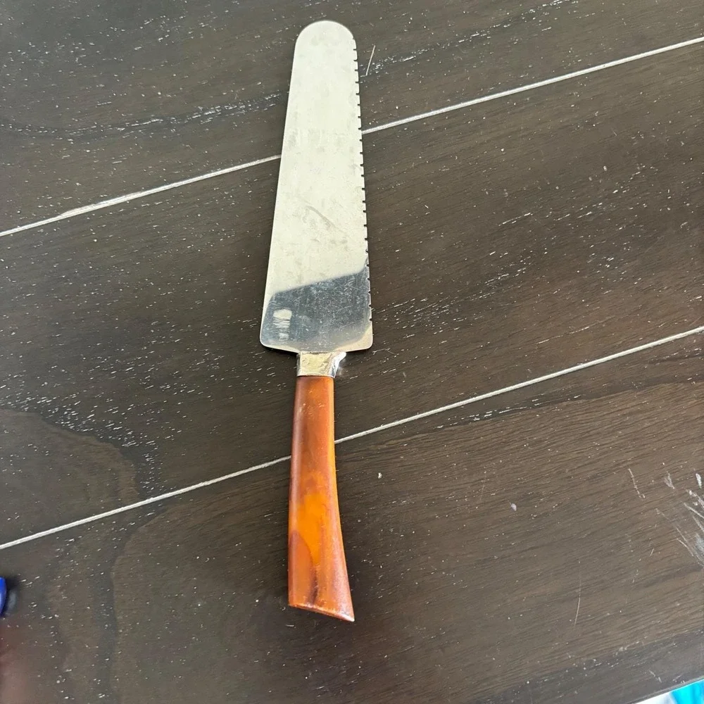 Frontier Forge | Cake Server Stainless Steel Serrated Edge‎ Amber Handle Vintage